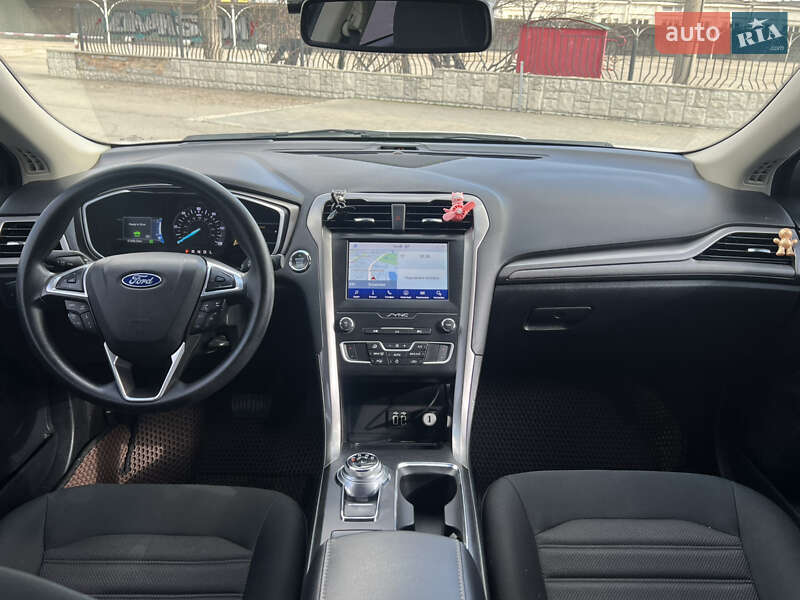 Седан Ford Fusion 2019 в Запоріжжі