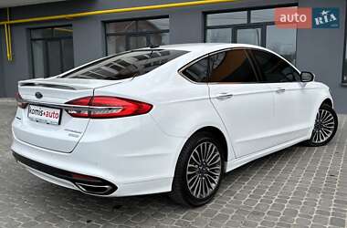 Седан Ford Fusion 2017 в 