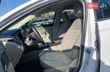 Седан Ford Fusion 2017 в 
