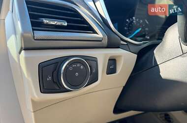Седан Ford Fusion 2017 в 