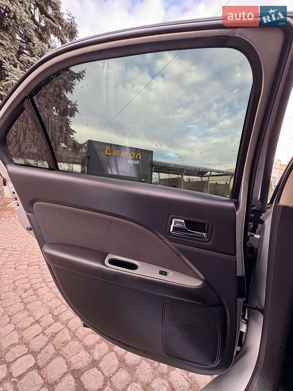 Седан Ford Fusion 2012 в Кропивницком