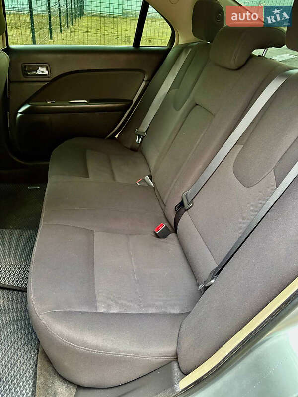 Седан Ford Fusion 2012 в Кропивницком