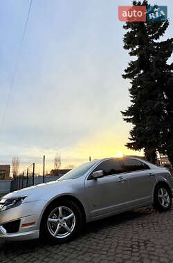 Седан Ford Fusion 2012 в 
