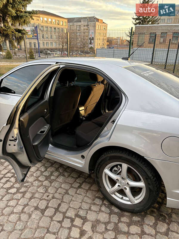 Седан Ford Fusion 2012 в Кропивницком