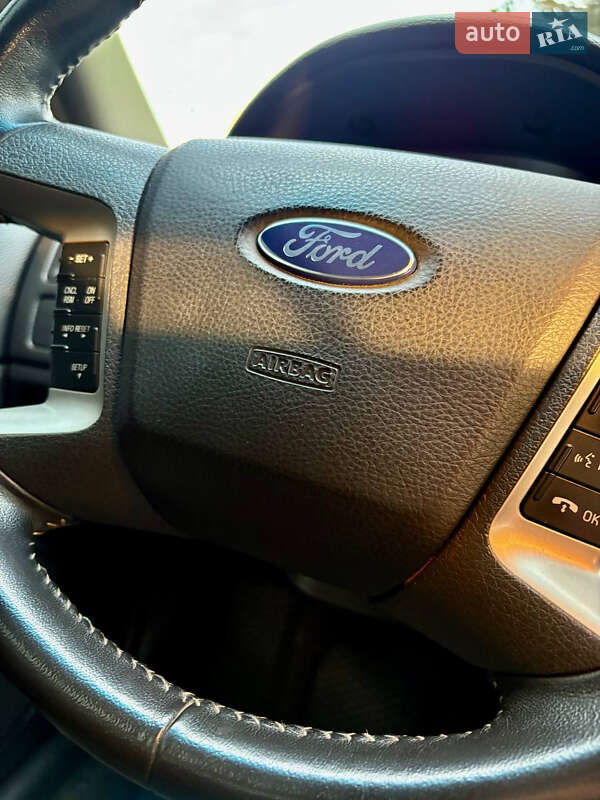 Седан Ford Fusion 2012 в Кропивницком