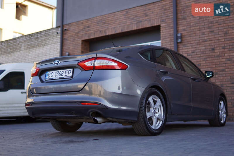 Седан Ford Fusion 2013 в Луцке
