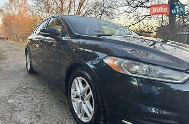 Седан Ford Fusion 2013 в 
