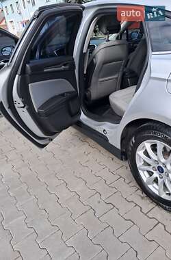 Седан Ford Fusion 2014 в 