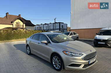 Седан Ford Fusion 2016 в 