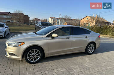 Седан Ford Fusion 2016 в 