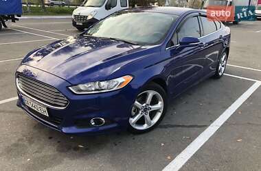 Седан Ford Fusion 2015 в 