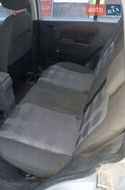 Хэтчбек Ford Fusion 2008 в 