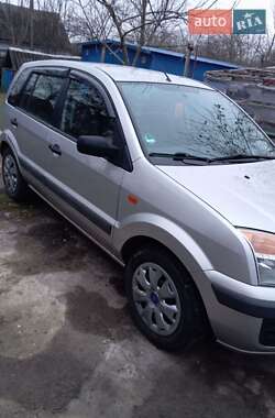Хэтчбек Ford Fusion 2008 в 