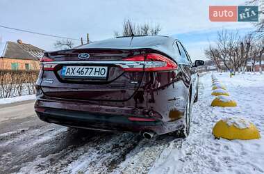 Седан Ford Fusion 2017 в 