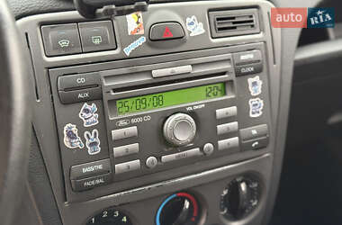 Хэтчбек Ford Fusion 2008 в 
