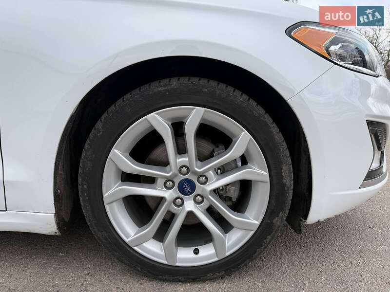 Седан Ford Fusion 2018 в Бердичеві