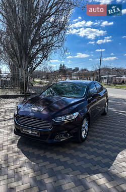 Седан Ford Fusion 2013 в 