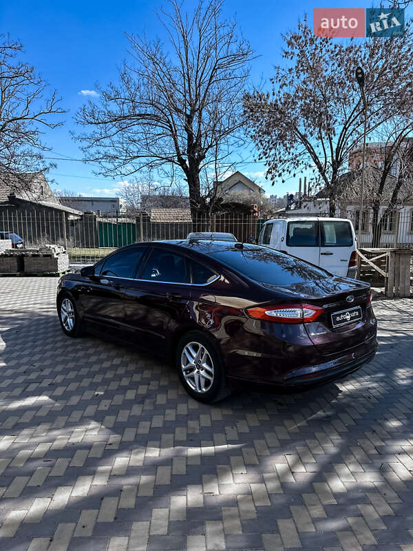 Седан Ford Fusion 2013 в Миколаєві