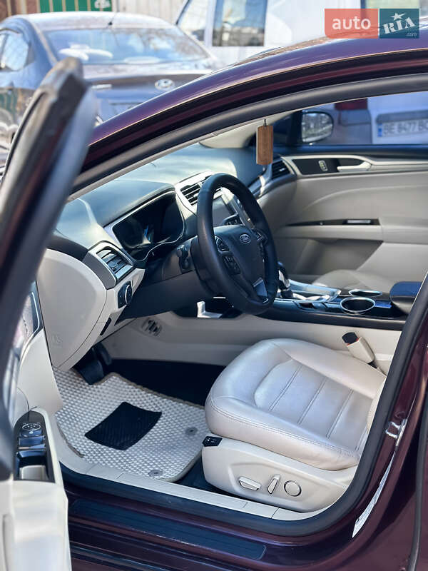 Седан Ford Fusion 2013 в Миколаєві