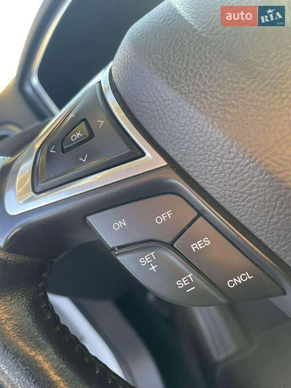 Седан Ford Fusion 2013 в Одесі