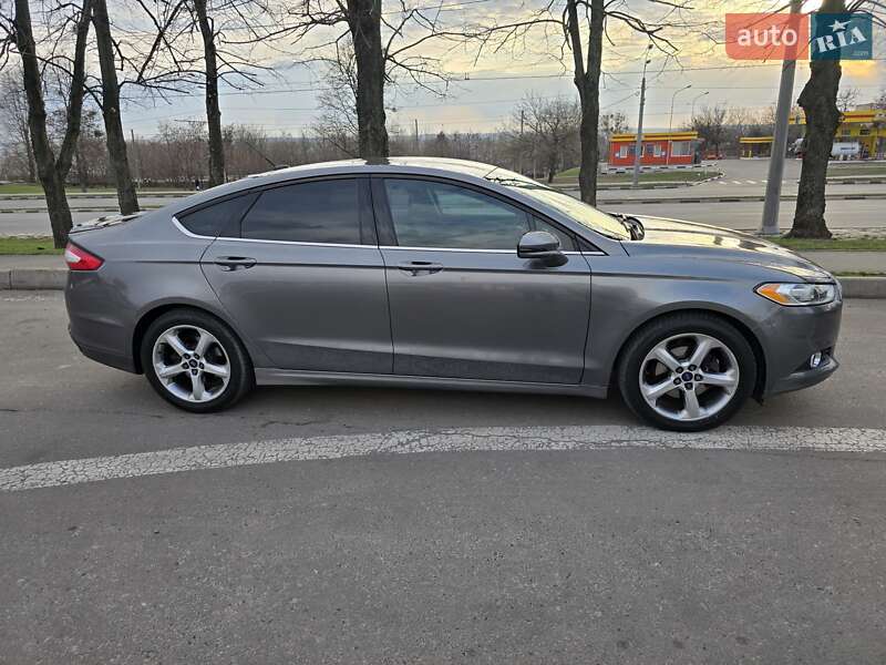 Седан Ford Fusion 2014 в Харькове