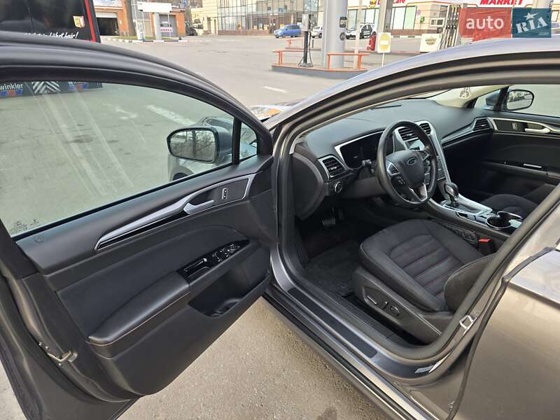 Седан Ford Fusion 2014 в Харькове
