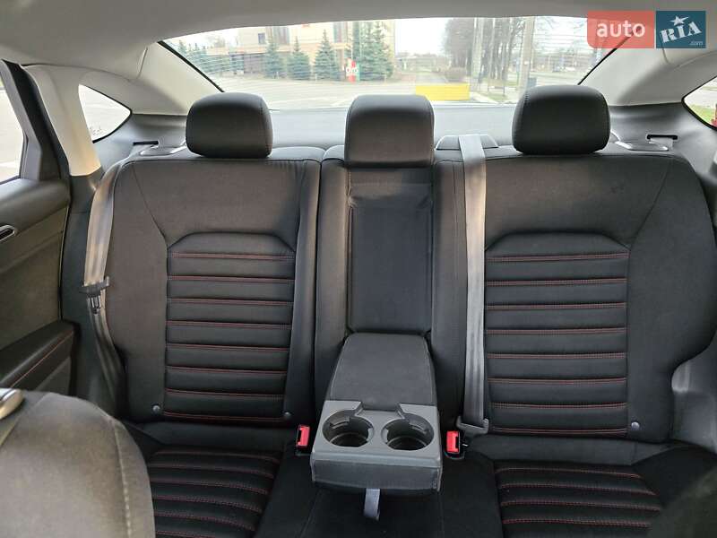 Седан Ford Fusion 2014 в Харькове