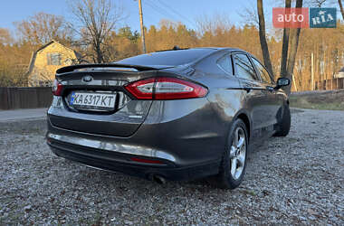 Седан Ford Fusion 2015 в 