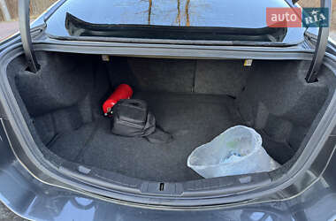 Седан Ford Fusion 2015 в 