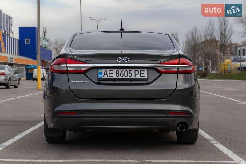 Седан Ford Fusion 2016 в Каменском