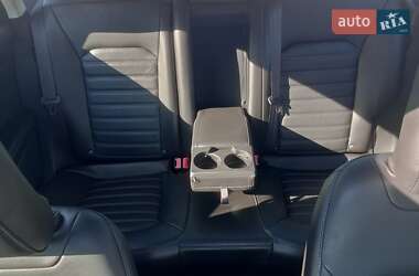 Седан Ford Fusion 2013 в 