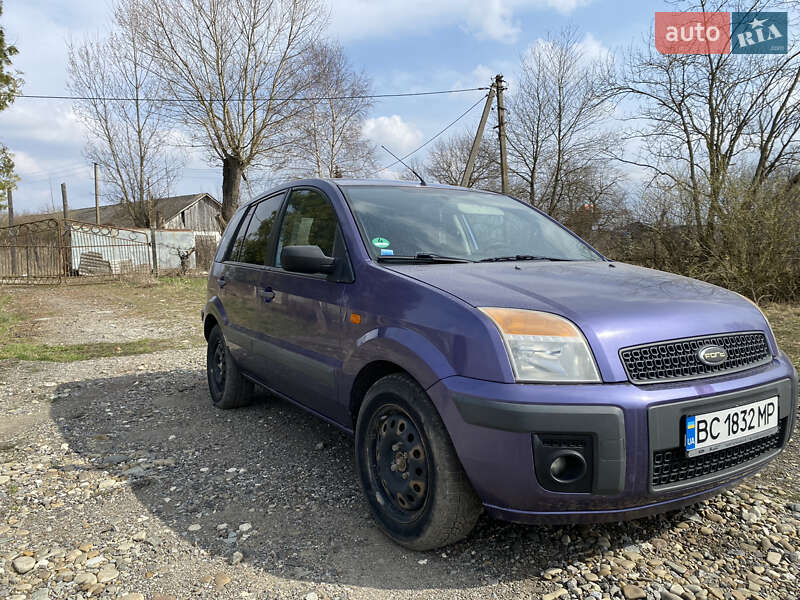 Хэтчбек Ford Fusion 2005 в Ивано-Франковске