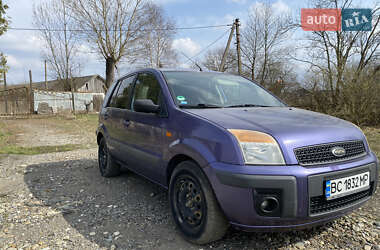 Хэтчбек Ford Fusion 2005 в 