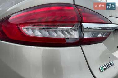 Седан Ford Fusion 2017 в 