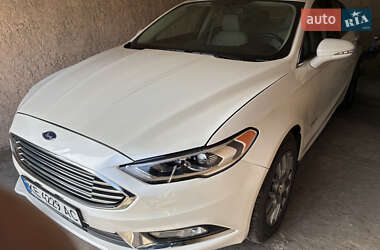 Седан Ford Fusion 2016 в 