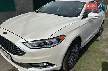 Седан Ford Fusion 2016 в 