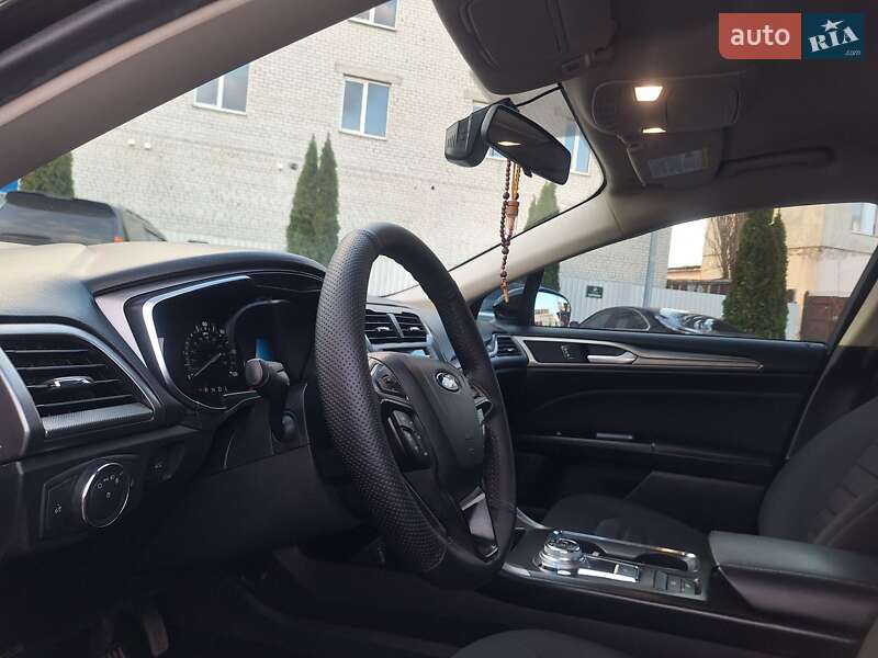 Седан Ford Fusion 2017 в Києві