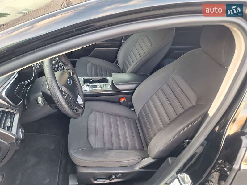 Седан Ford Fusion 2017 в Києві