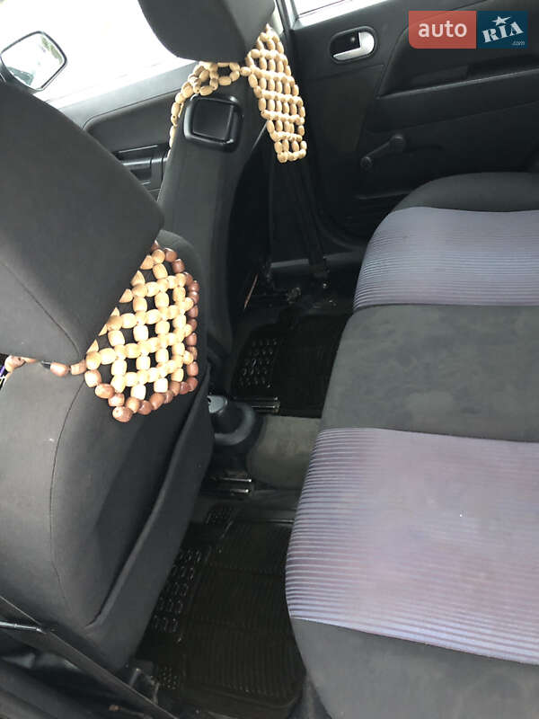 Хэтчбек Ford Fusion 2012 в Яворове
