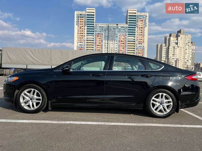 Седан Ford Fusion 2015 в Киеве