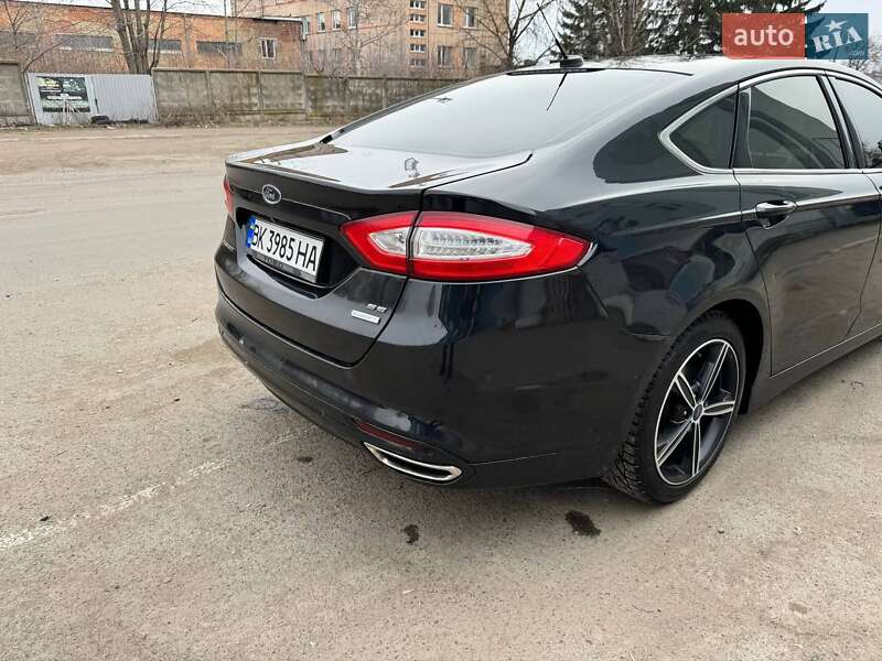 Седан Ford Fusion 2014 в Рівному