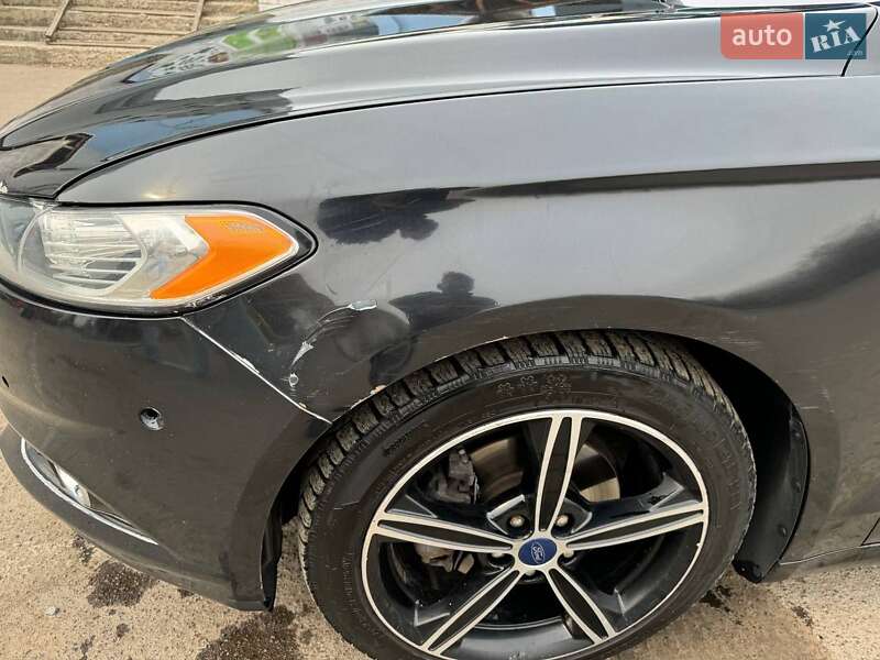 Седан Ford Fusion 2014 в Рівному