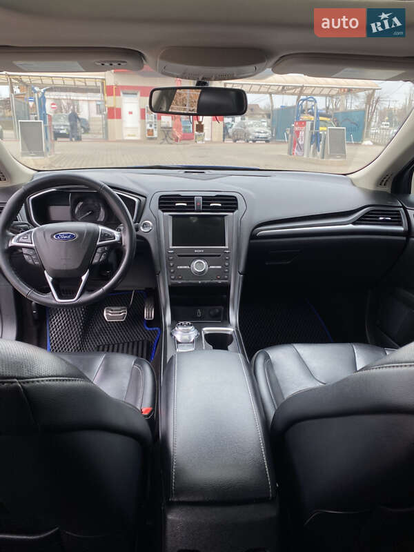 Седан Ford Fusion 2016 в Кривом Роге