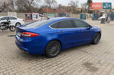 Седан Ford Fusion 2016 в 