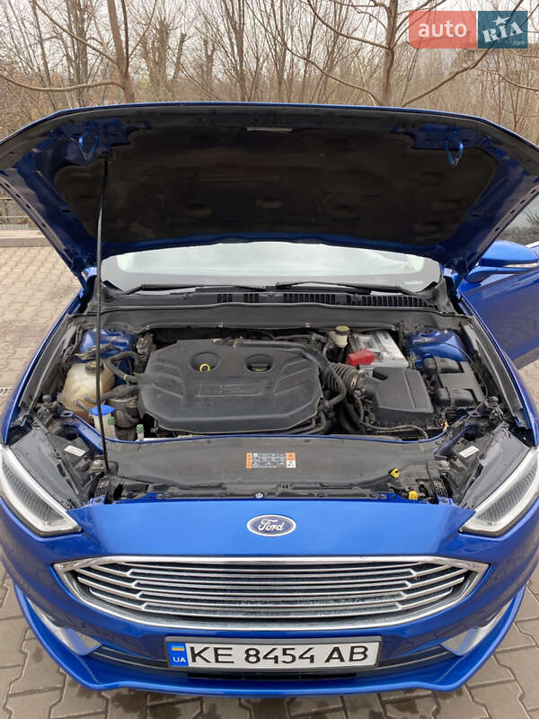 Седан Ford Fusion 2016 в Кривом Роге