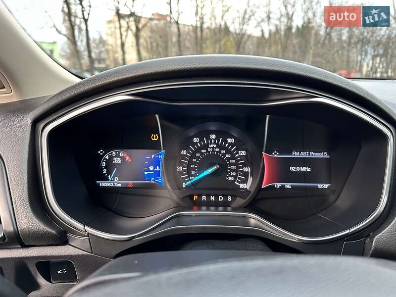 Седан Ford Fusion 2016 в Вінниці