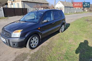 Хэтчбек Ford Fusion 2008 в 