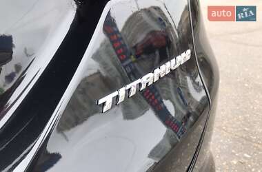 Седан Ford Fusion 2013 в 