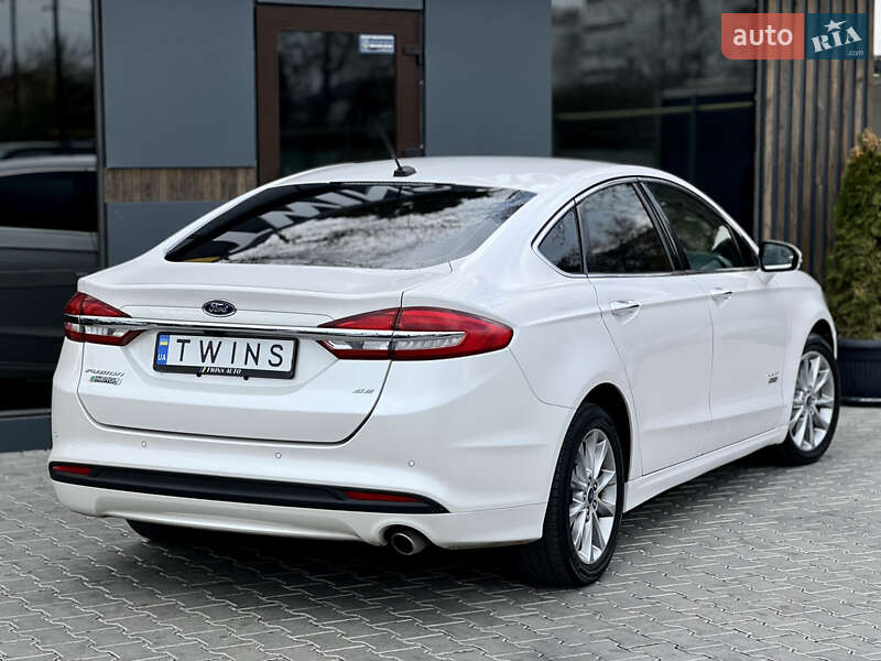 Седан Ford Fusion 2017 в Одесі