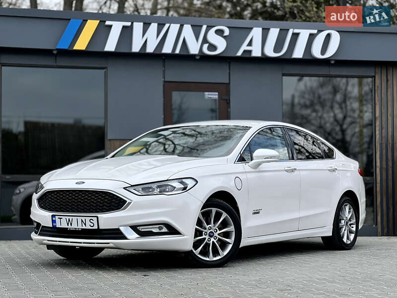 Седан Ford Fusion 2017 в Одесі